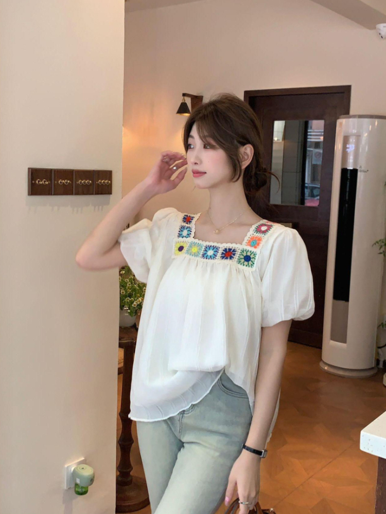 Women's French Inspired Square – Embroidery Unique Design Bewertung und Preis