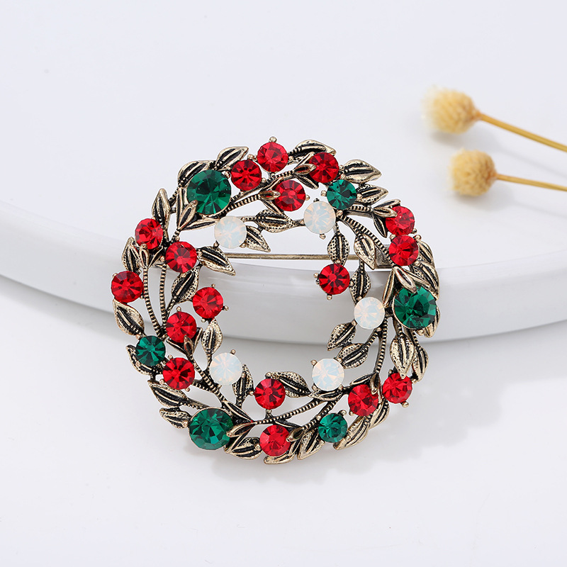 Christmas series jewelry brooc – Embroidery Eyebrow Bewertung und Preis