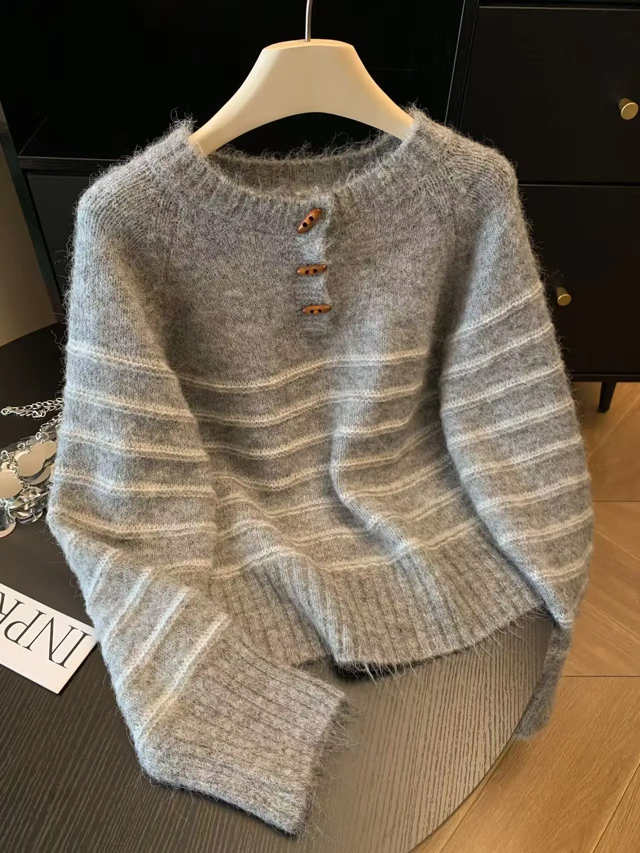 Autumn Winter Women's Striped  – Embroidery Fashion Bewertung und Preis
