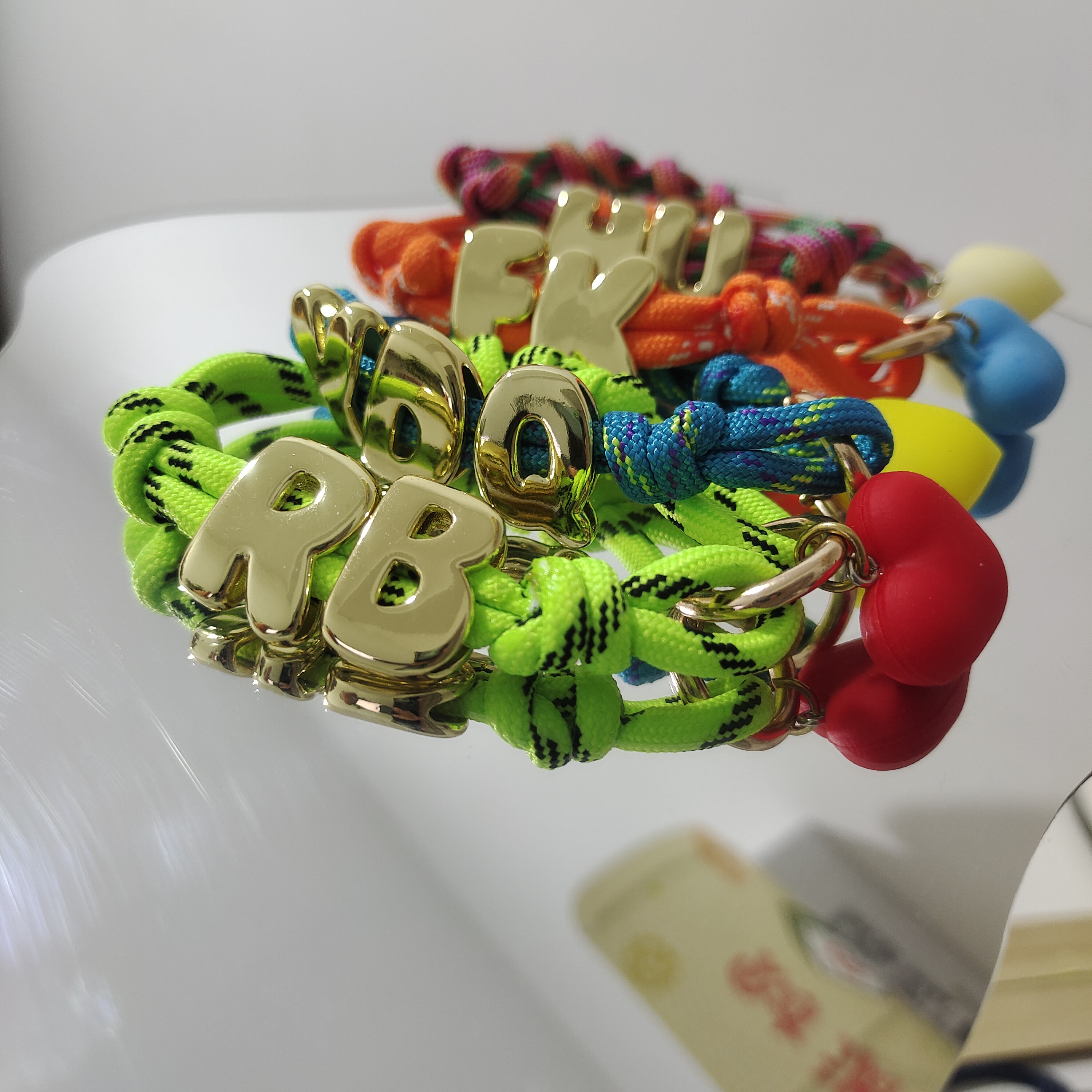 Braided String Gold Bracelet W – Embroidery Charm Bewertung und Preis
