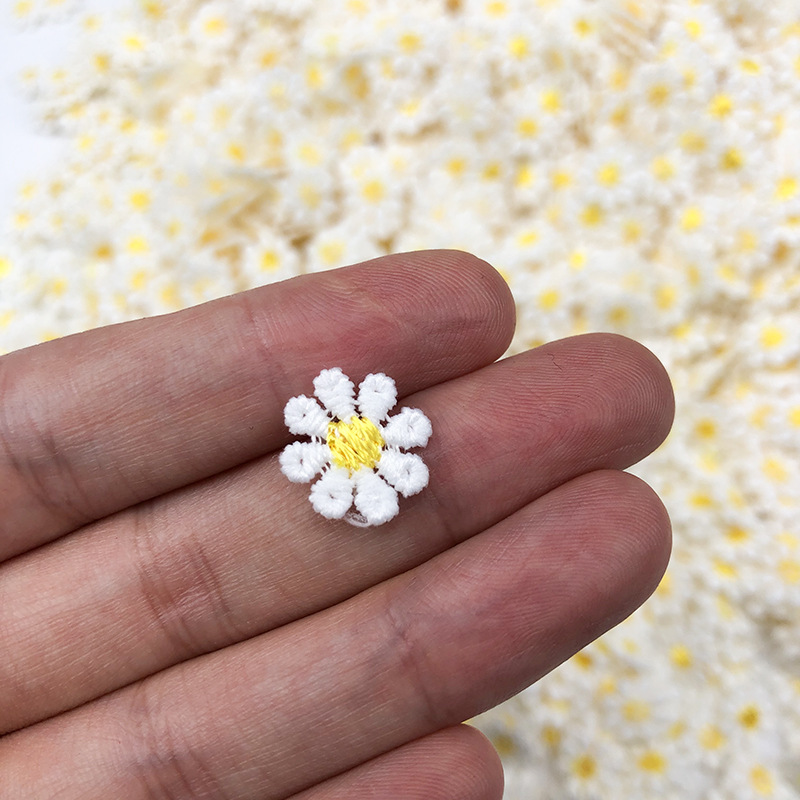 50 PCS Embroidery Water-solubl – Embroidery Yellow Flower Bewertung und Preis