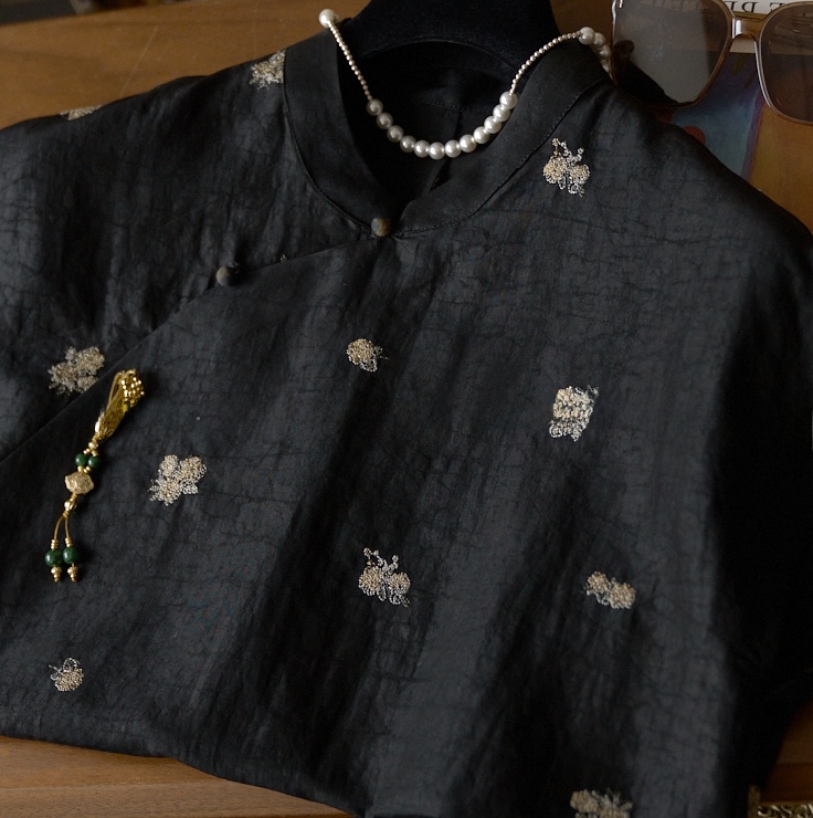 New Women's Casual Style Cloud – Embroidery Flower Pattern Bewertung und Preis