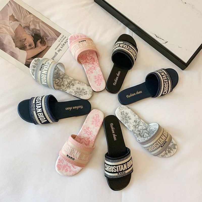 Women's Fashion Flat Slippers  – Embroidery Fashion Bewertung und Preis