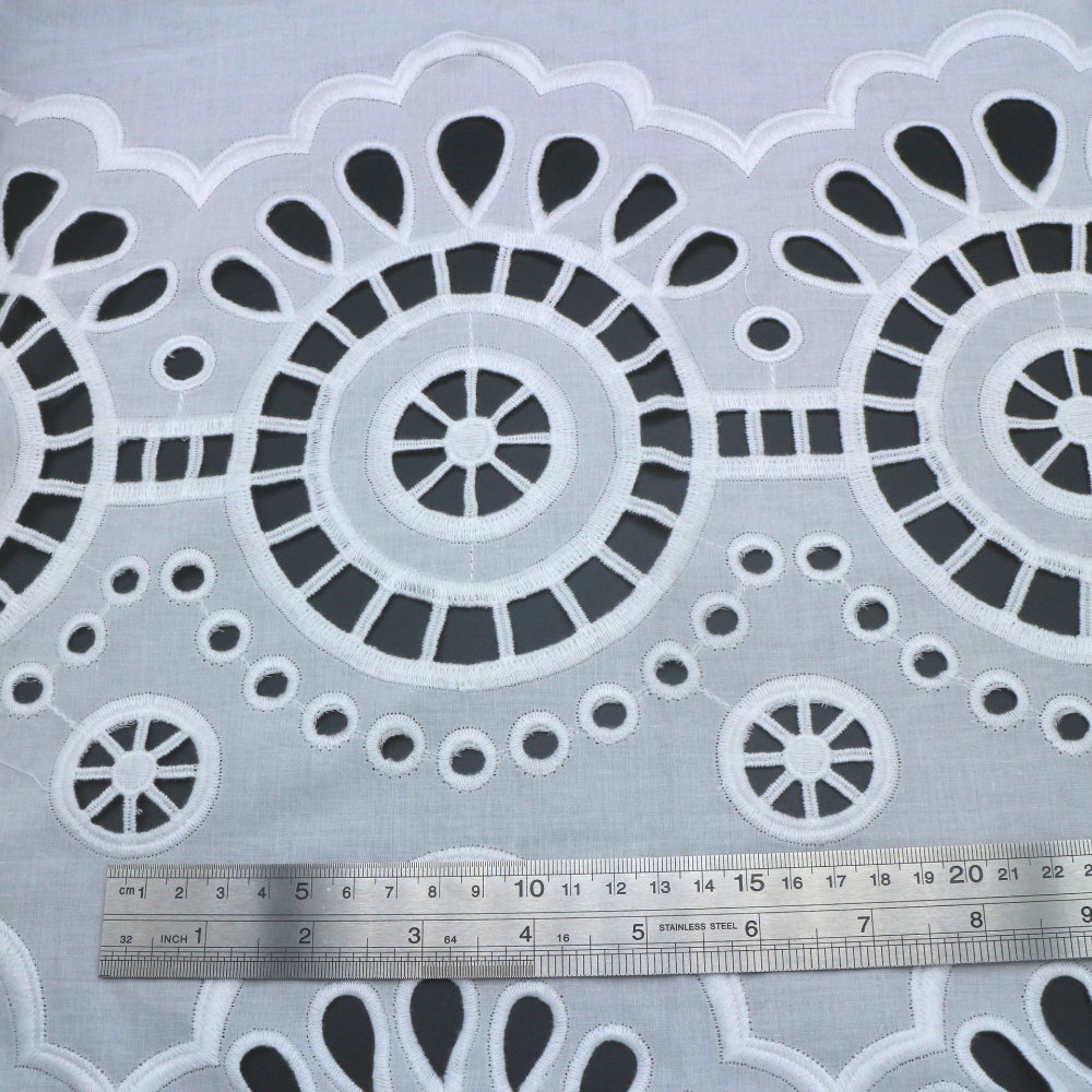 Spot Cotton Hollow Embroidery  – Embroidery Flower Pattern Bewertung und Preis