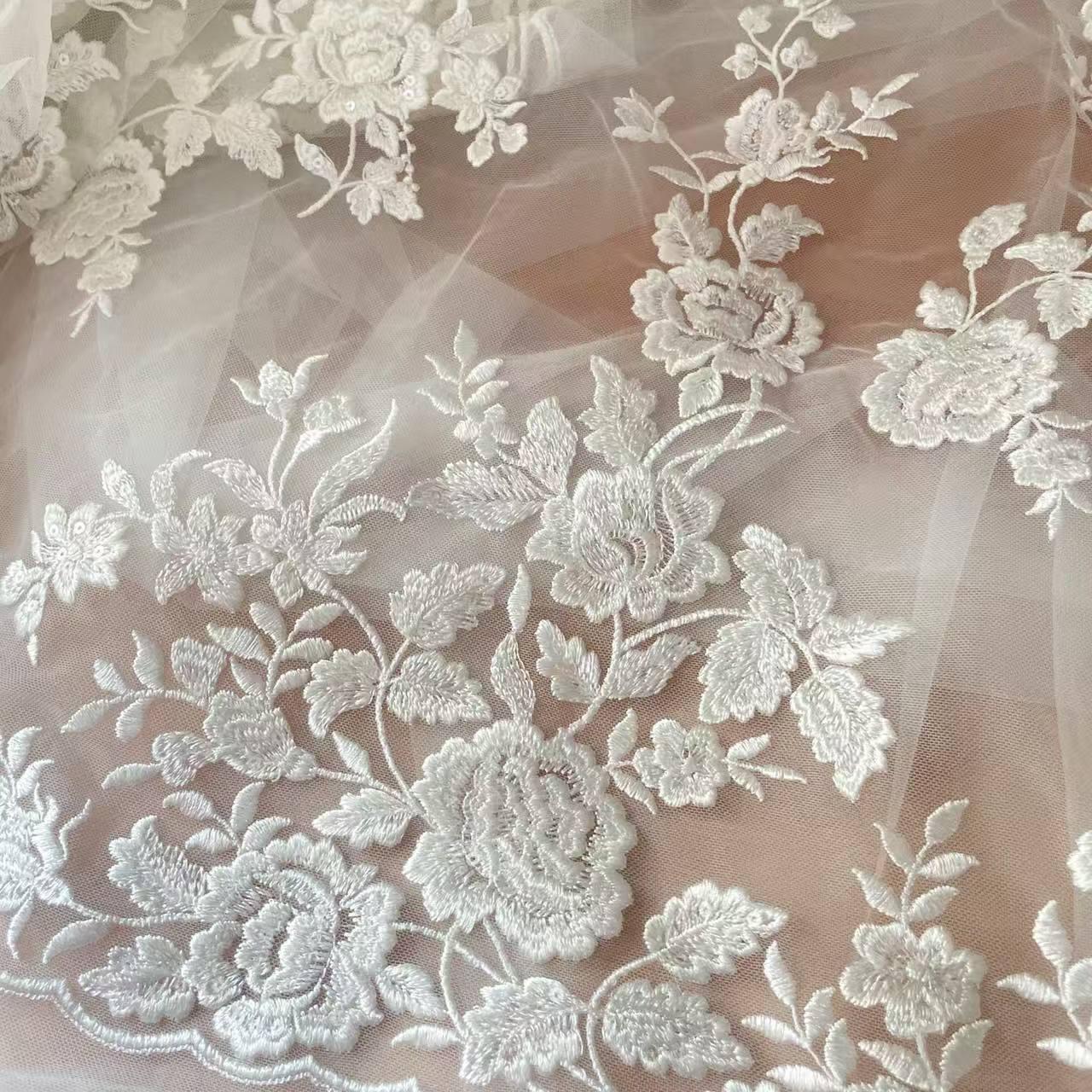 French Embroidered Lace Fabric – Embroidery Flower Pattern Bewertung und Preis